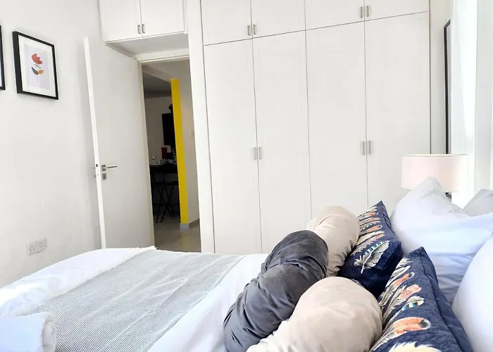 Frida\'S Cozy Two Bedroom Apt